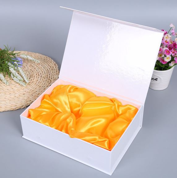 Luxury Book Shape Black Rigid Cardboard Skincare Packaging Box With Magnetic Button