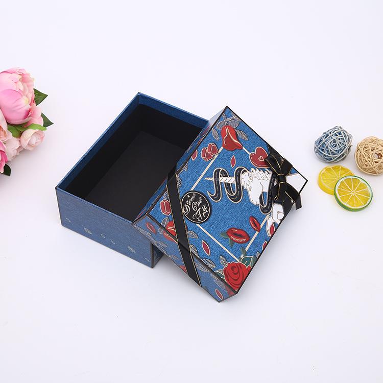 custom box with logo custom box with logo