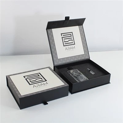 Wäiss schwéier Perfume Box mat Magnéit